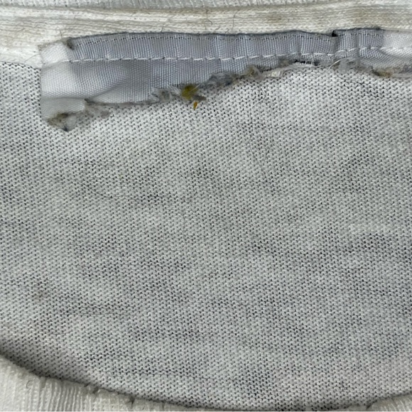 Vintage 90’s single stitch Mickey and Minnie modern dinner t-shirt. - Picture 4 of 4